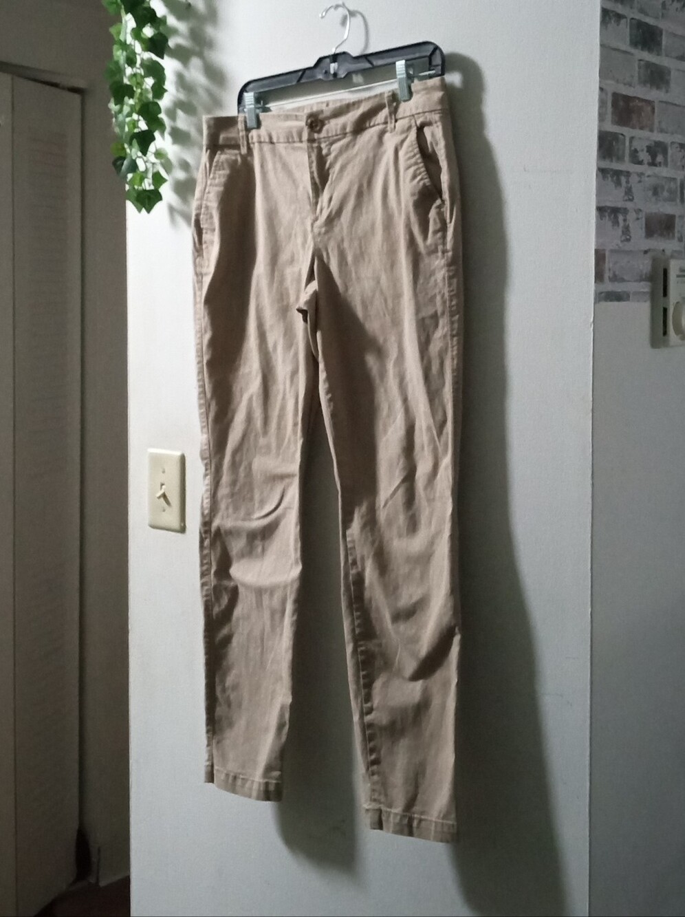 Old Navy Skinny KhayPants Size 10